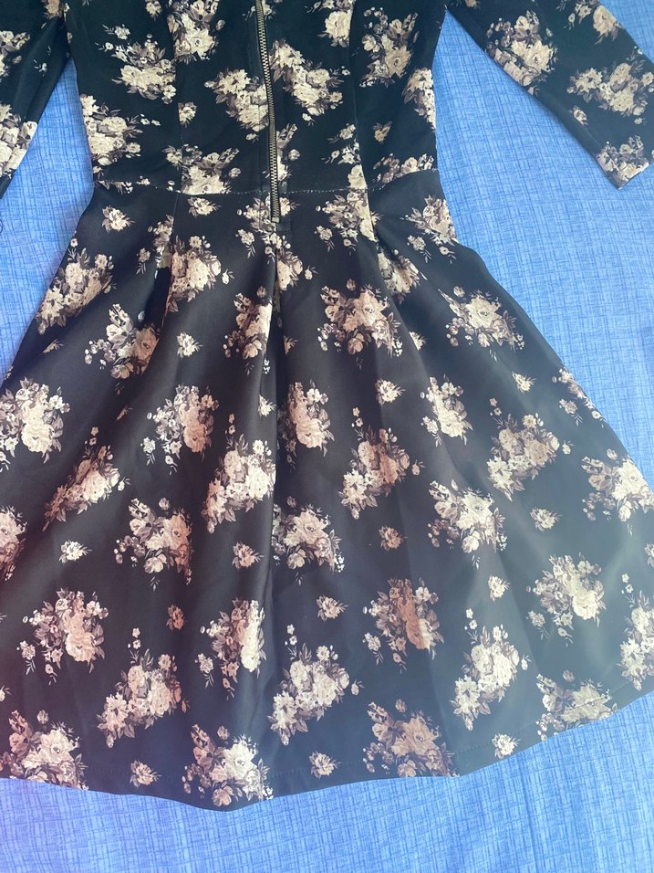 Bershka çiçek desenli elbise - Görsel 5