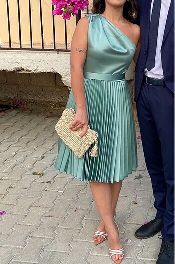 Saten tek kol pliseli elbise
