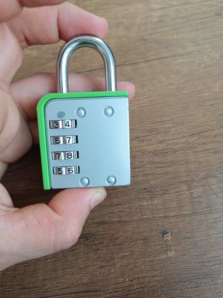 Yeşil Gri Kombinasyonlu Şifreli Anahtarlık - Görsel 4