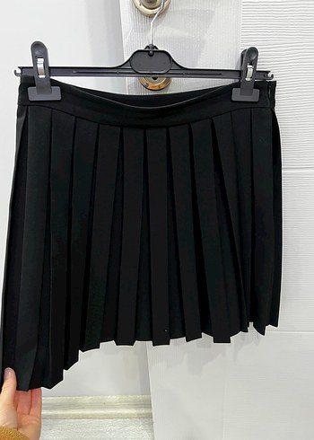 Siyah Pilili Mini Etek - Görsel 3