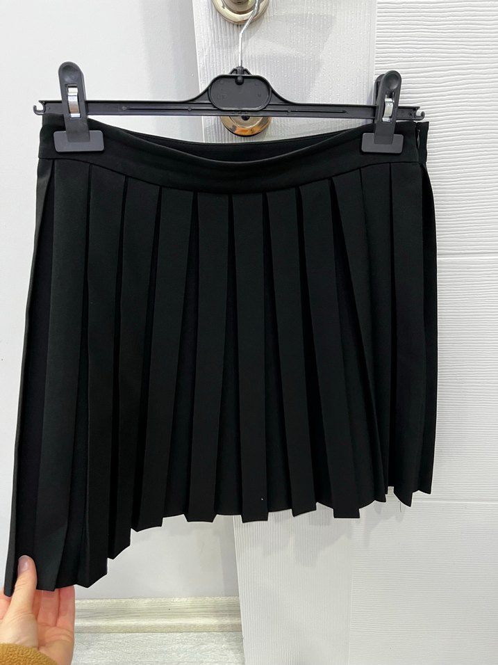 Siyah Pilili Mini Etek - Görsel 3