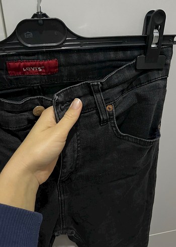 Kadın Siyah Kemerli Dar Kesim Jean - Görsel 3