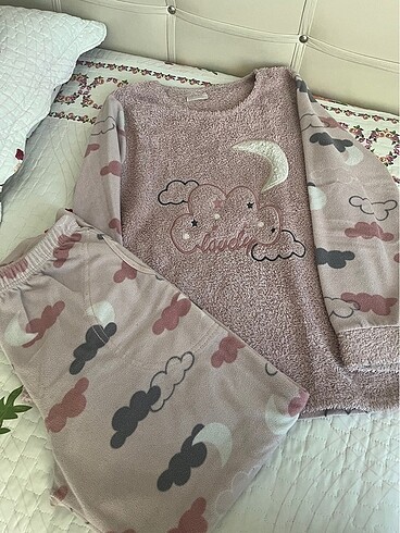 Diğer Polar pijama takımı