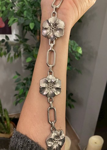 Çiçek Detaylı Zincir Metal Kadın Kemer - Görsel 3