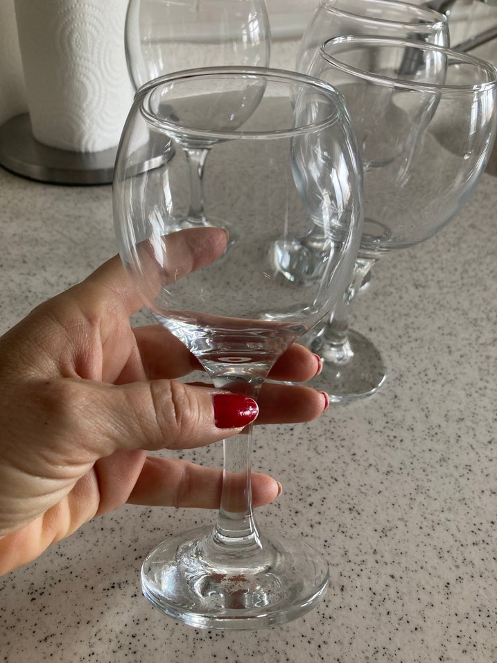 PAŞABAHÇE 4 KORMIZI ŞARAP KADEHİ - Görsel 2