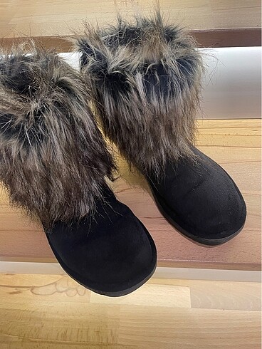 tüylü ugg