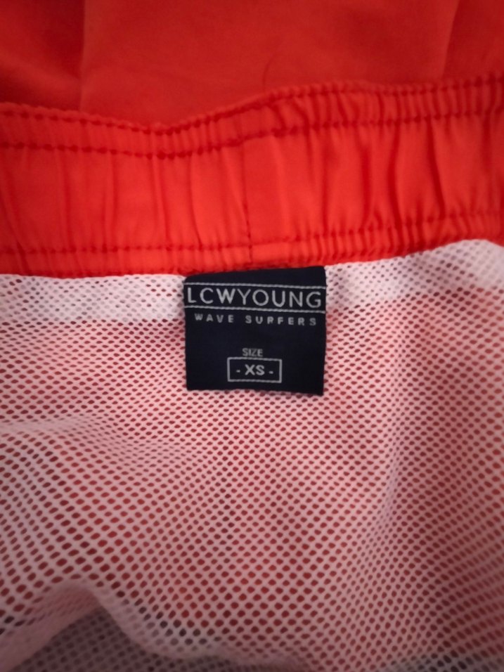 Kırmızı Erkek Baskılı Deniz Şortu - Görsel 3