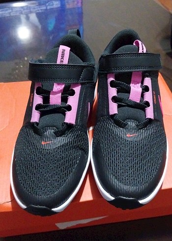 Nike dinamite fit spor ayakkabı - Görsel 3