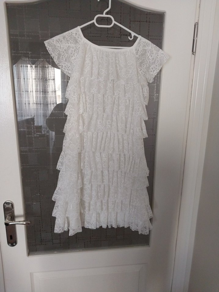 Kız Çocuk Beyaz Fırfırlı Bohem Elbise - Görsel 4