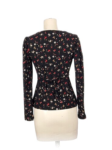 l Beden PreLoved Bluz %70 İndirimli.