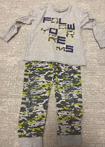 Gri Kamuflaj Desenli Erkek çocuk pijama takımı - Görsel 2