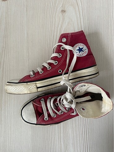 36 Beden bordo Renk Bordo Boğazlı Orijinal Converse