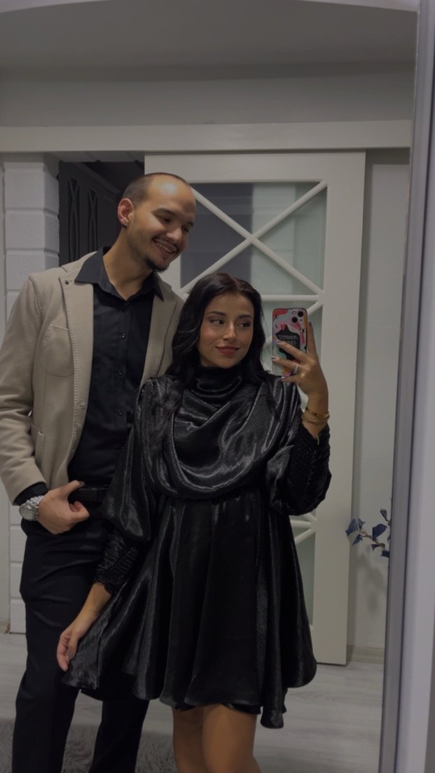 Siyah Saten Mini Drapeli Kadın Elbise - Görsel 4