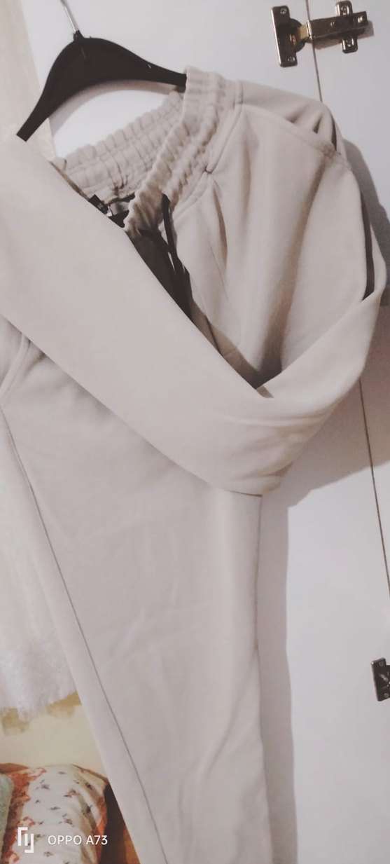 Ekru Rahat Kesim Eşofman - Görsel 2