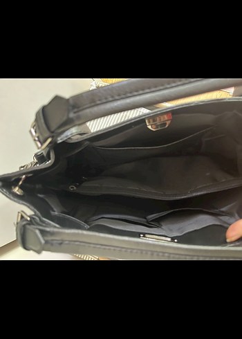 Siyah Deri Tokalı Kadın Çanta - Görsel 3