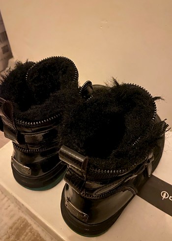 TÜYLÜ GUJA BOT - Görsel 4