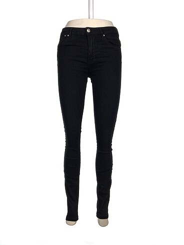 Bershka Skinny %70 İndirimli.