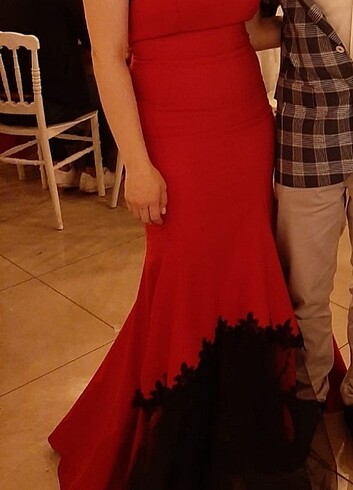 Kırmızı abiye 