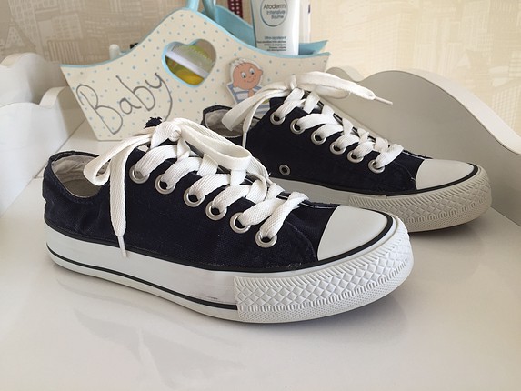 Lacivert converse 