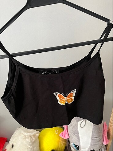 Etiketli siyah crop