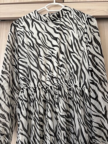 Trendyol & Milla Zebra desen elbise