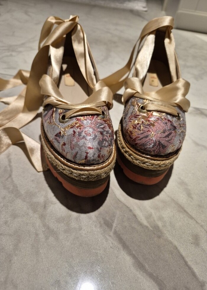 Dolgu Topuk Ayakkabi - Görsel 2