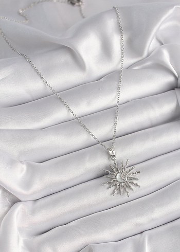 Güneş Figürlü Zincir Detaylı Midi Çelik Kolye - Görsel 2