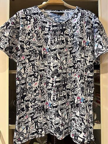 Karl Lagerfeld T-shirt