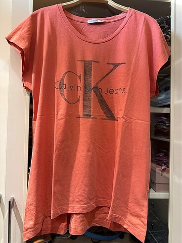 Calvin Klein tshirt