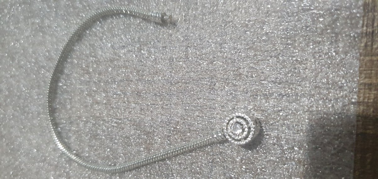 Gri Yılan Desenli Zincir Detaylı Kadın El Zinciri - Görsel 3