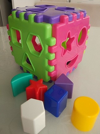 Geometrik Şekilli Kutu Oyuncak