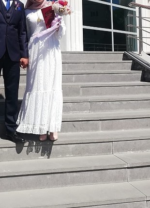 Diğer nikah elbisesi
