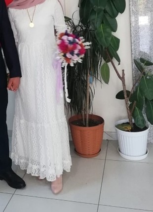 38 Beden nikah elbisesi