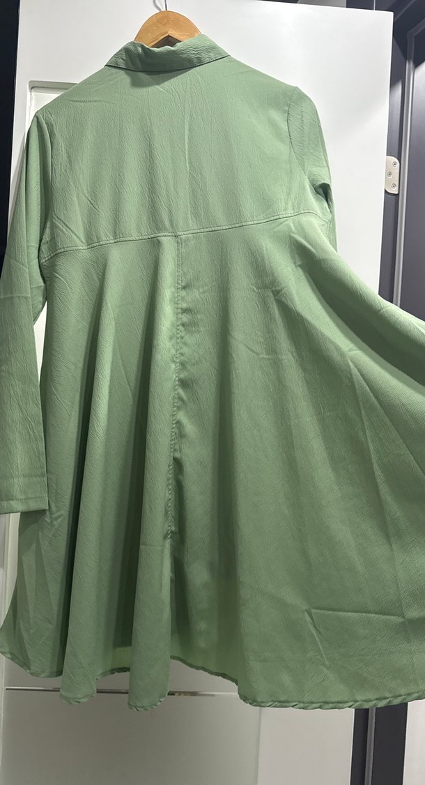 Düğmeli Uzun Kollu Yeşil Keten Tunik - Görsel 4