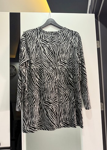 Gri Zebra Desenli Uzun Kollu Kadın Tunik - Görsel 2