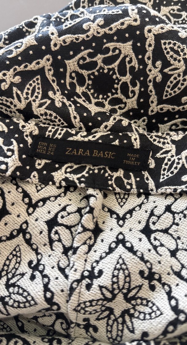 Dantel Detaylı Desenli Midi Kalem Etek - Görsel 3