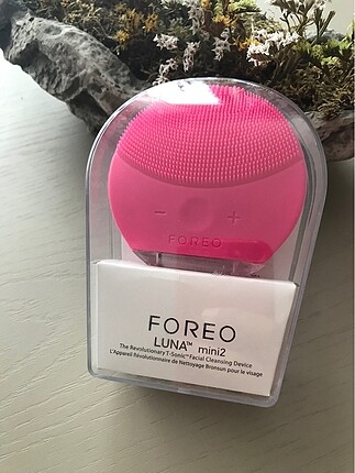 Foreo yüz temizleme cihazı