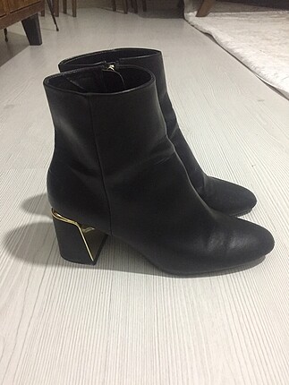 Zara bot