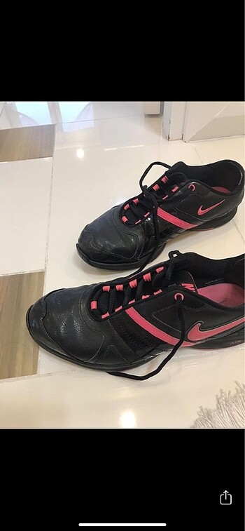 40 Beden Nike ayakkabı