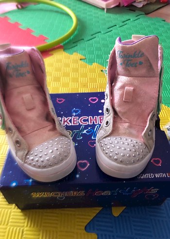 Skechers Skechers Parlak Kanatlı Kız Çocuk Spor Ayakkabı