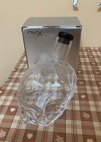 Nude Glass Memento Mori Whisky Bottle - Görsel 4