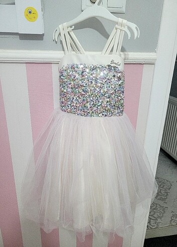 Barbie 6yaş elbise 