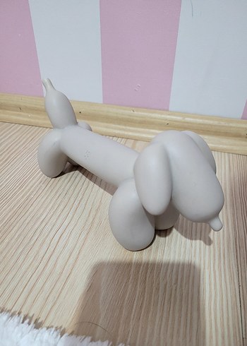 Krem Tonlarında Köpek Figürü - Görsel 2