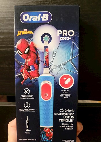Oral-B Pro Kids 3+ Spiderman Elektrikli Diş Fırçası