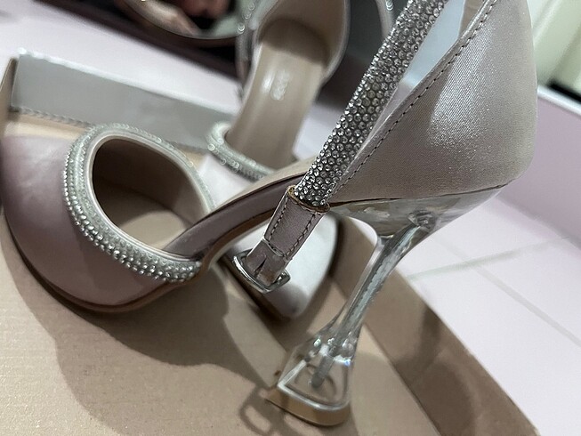 35 Beden Stiletto