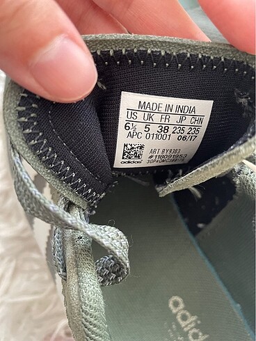 38 Beden haki Renk Orijinal Adidas spor ayakkabı