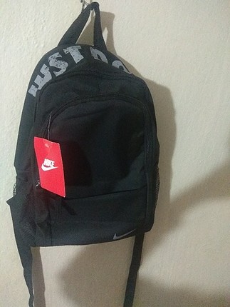 okul çantası