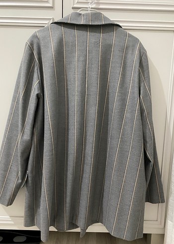 Düğmeli Gri Çizgili Kadın Blazer Ceket - Görsel 3