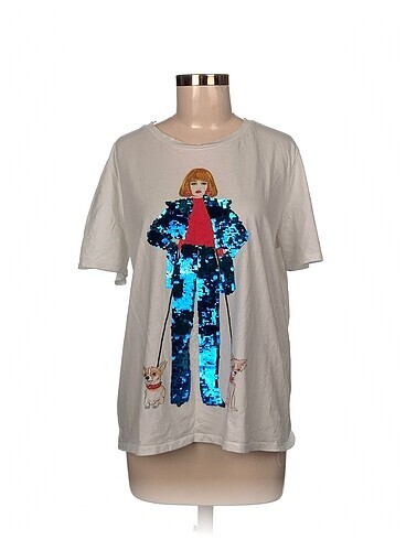 Zara T-shirt %70 İndirimli.