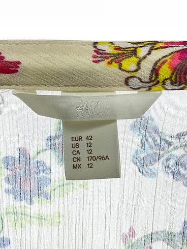 42 Beden çeşitli Renk H&M Gömlek %70 İndirimli.